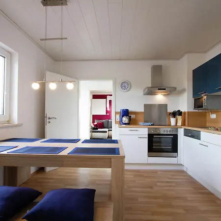 Very Bright Friendly With Large Roof Terrace *
